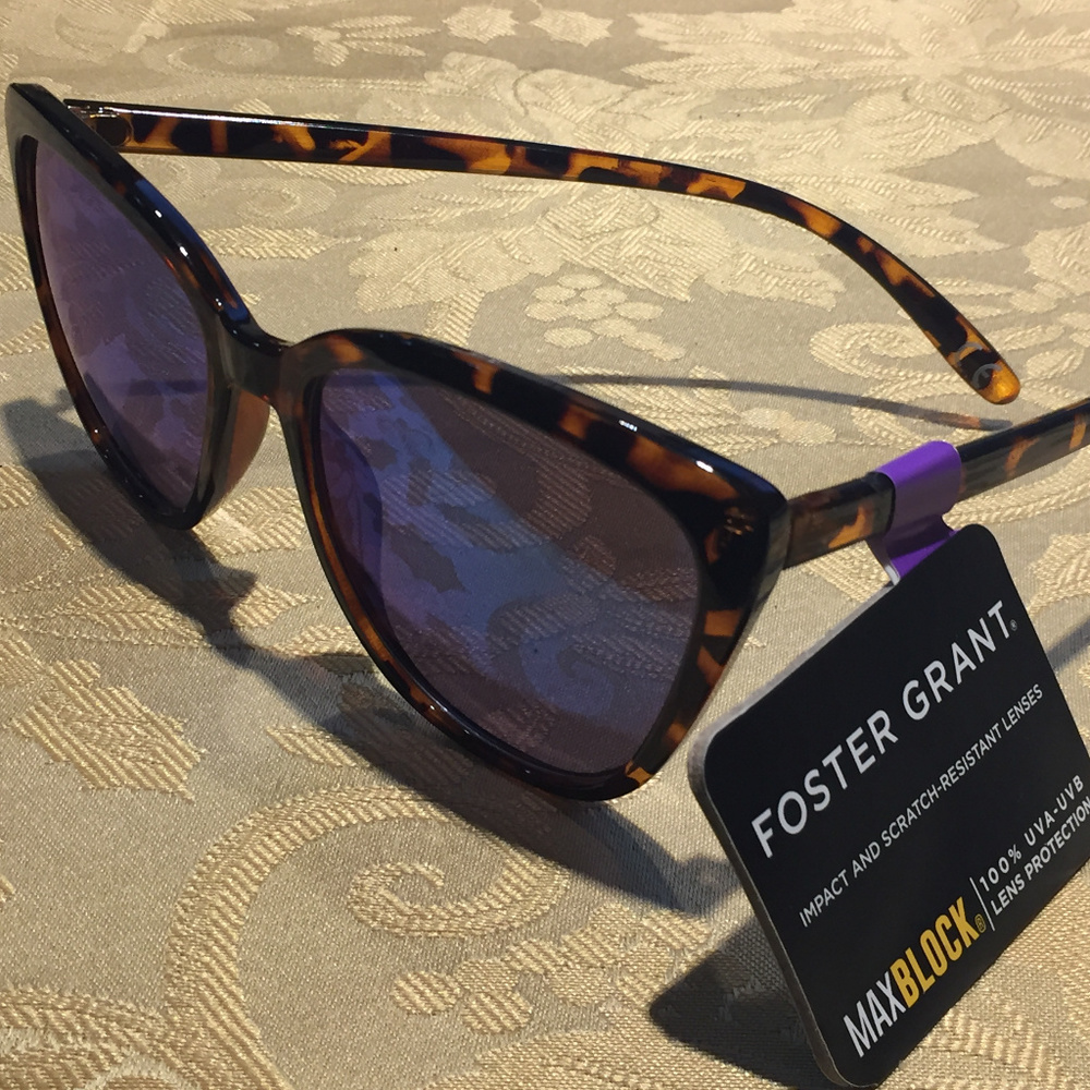 BNWT Foster Grant -- Cateye Macy Torte Blue Lens - Picture 5 of 6
